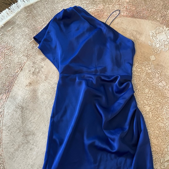 One shoulder satin mini dress - Picture 6 of 10